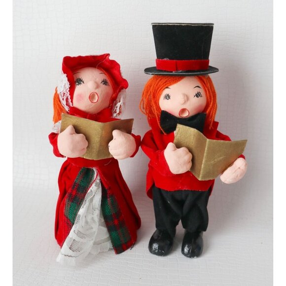 Vintage Christmas Paper Mache Fabric Carolers Man Woman - Picture 1 of 5